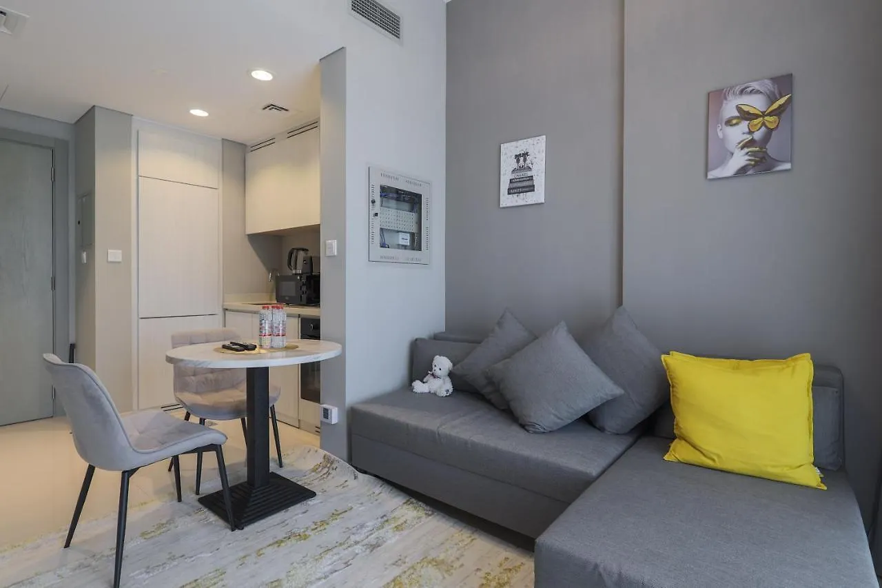 Business Bay 1 Bedroom With Canal View 迪拜